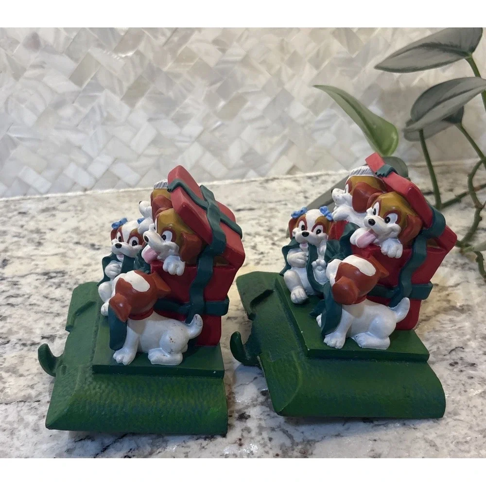 2 Beethoven Puppies Vintage‎ Stocking Holders 1996 Universal Studios Very Rare